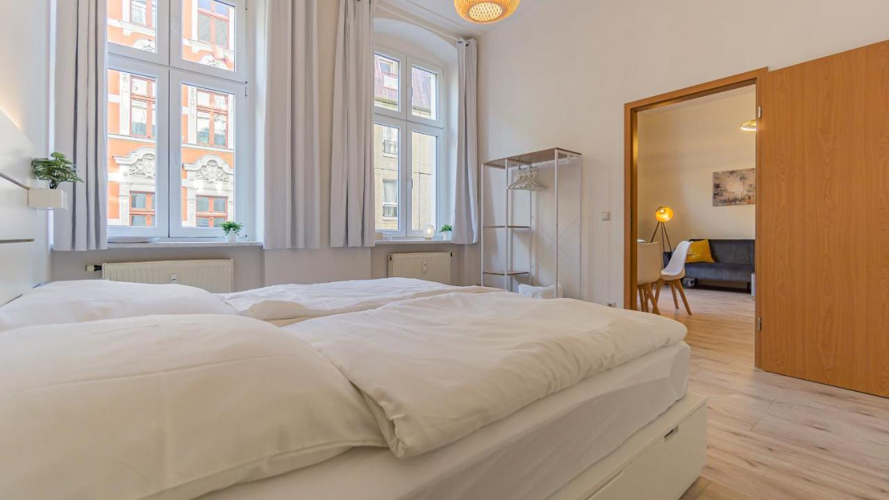 Cityapartment - 53 M², 2 Zimmer, Zentral, Netflix, Kueche, Waschmaschine Cottbus Eksteriør billede