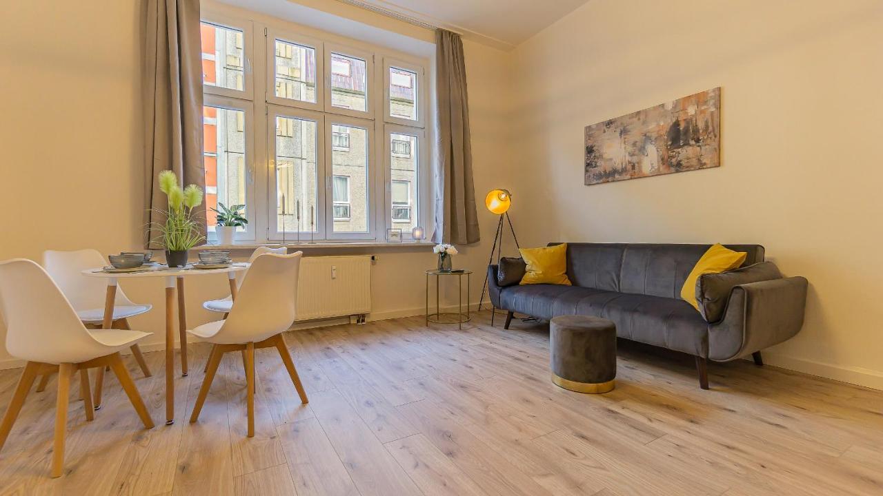 Cityapartment - 53 M², 2 Zimmer, Zentral, Netflix, Kueche, Waschmaschine Cottbus Eksteriør billede