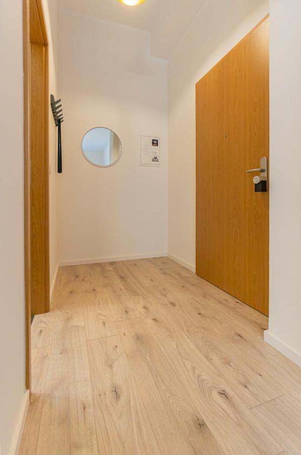 Cityapartment - 53 M², 2 Zimmer, Zentral, Netflix, Kueche, Waschmaschine Cottbus Eksteriør billede