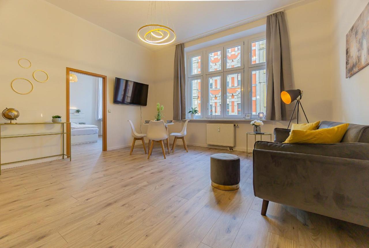 Cityapartment - 53 M², 2 Zimmer, Zentral, Netflix, Kueche, Waschmaschine Cottbus Eksteriør billede